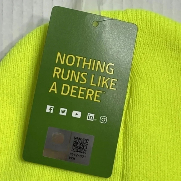 John Deere Men’s Beanie Cuffed Stocking Cap Hat Leather Patch‎ Yellow - Picture 6 of 6